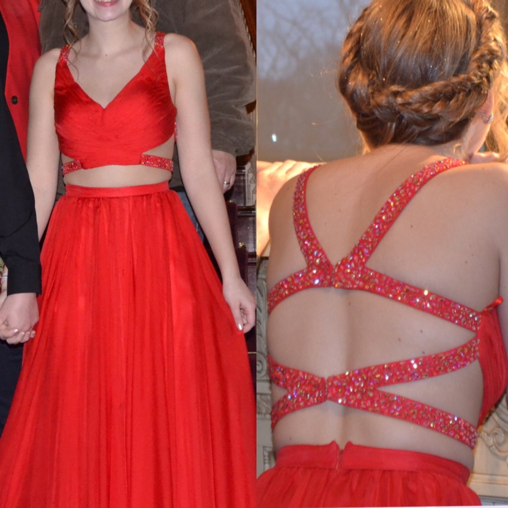 La Femme Red Two Piece Dress With Pockets!!!